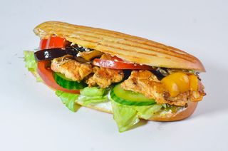 Сэндвич Курица и овощи гриль Багет