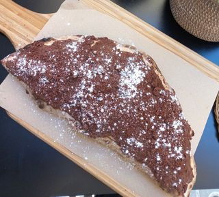 Pizza XXL con mucha Nutella 