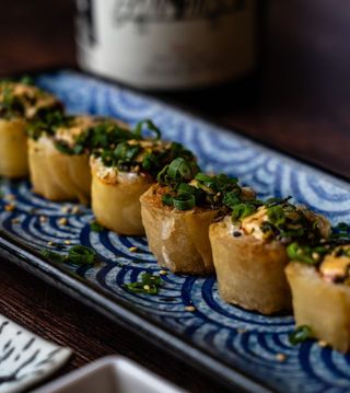 Hot Roll Crispy Sake 5 Peças