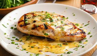 Piept de pui gratinat