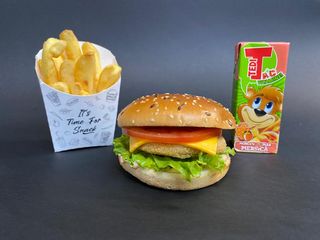MENIU BURGER JUNIOR 480 gr. + CARTOFI + Băutură 