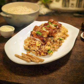 6K. Arroz Negro Natural Salteado con Pollo Teriyaki