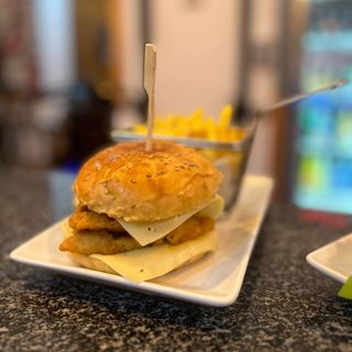 Hamburguesa Simple Dalí De Carne