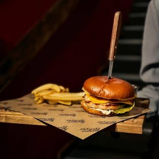 Бургер Цезар (430г)