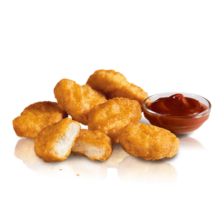 6 CHICKEN MCNUGGETS BUCATI DE PUI, 1 SOS 107G