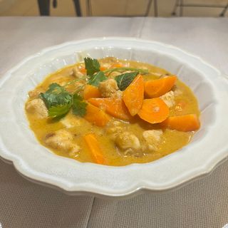 R1 Riso con pollo al curry