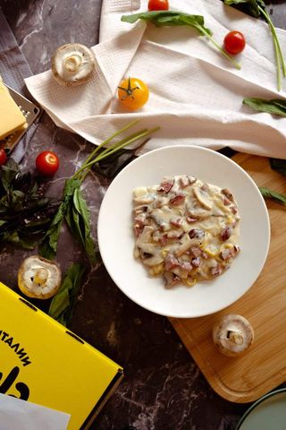 Карбонара с пепперони