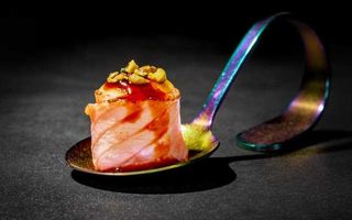 255. Giò salmon flambe - 1 pezzo