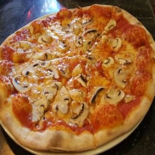 Pizza Funghi