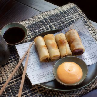 Harumaki crujiente de pato