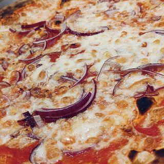 Mezzo Metro Tonno e Cipolla