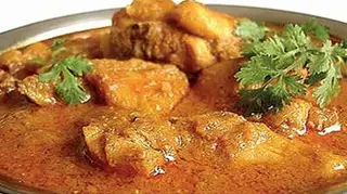 Pollo con curry