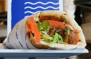 Souvlaki De Revithokeftedes
