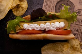 5 Montadito De Tortilla Con Patatas Y Lechuga