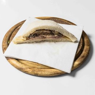 29. Tramezzino prosciutto e carciofi