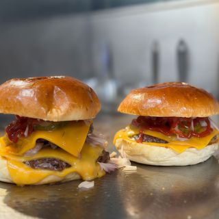 EscoCheeseBurger