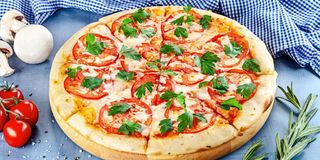 Піца Маргарита (440г)