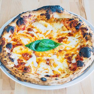 Pizza 4 Quesos (30 Cm.)