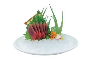 135. Sashimi tonno - 8 pezzi
