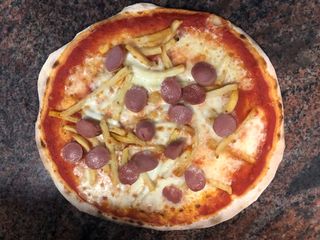 Pizza classica italiana singola wurstel & patate