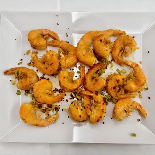 96. Langostinos Con Sal Y Pimienta (12 Uds.)