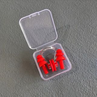 Ensemble Bouchon D'oreille Et Pince Nez Rouge