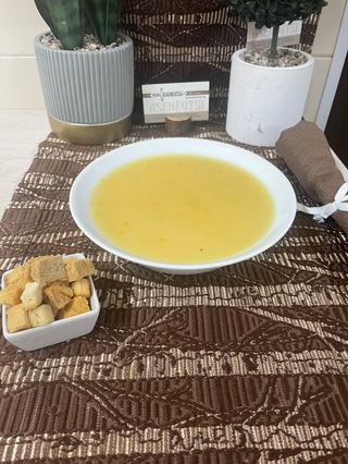 Сезонна зеленчукова крем супа