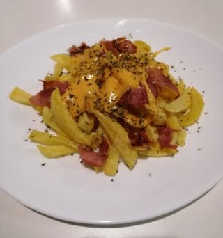 Batata Frita Artesanal com Bacon e Cheddar