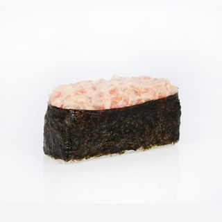 Гункан з лососем SPICY (50г)