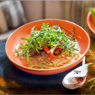 Салат з печінкою та горіховим соусом (200г)