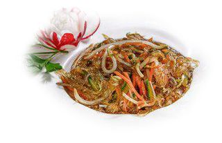 35 A Spaghetti di soia con verdue