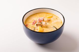 Ciorba de cartofi cu afumatura