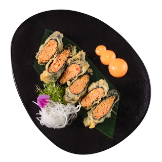 PIEROŻKI NORI W TEMPURZE Z TATAREM Z SURIMI