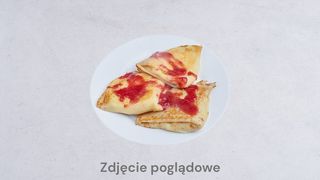 Naleśniki z serem i sosem truskawkowym