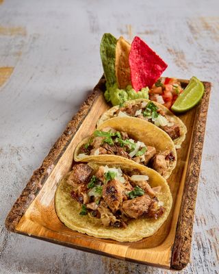 Tacos de carnitas (3 uds.)