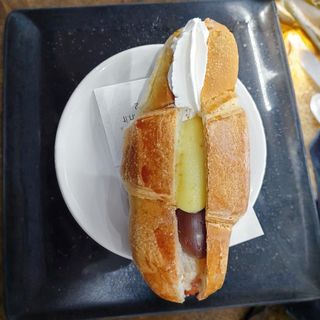 Cornetto tris - panna, crema e cioccolato