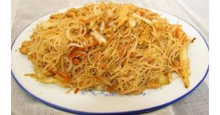 Спагети с пиле и зеленчуци (200гр)