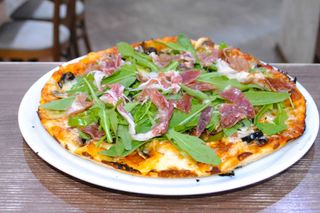 Пица Прошуто