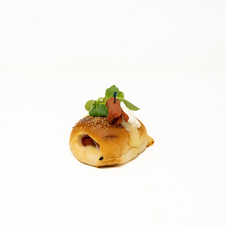Barchetta würstel, prosciutto cotto e mozzarella