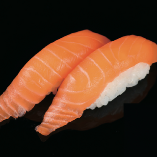89-Nigiri De Salmón flambeado (2 Uds.)