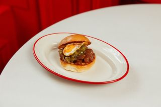 Tapa De Brioche De Tartar De Atún