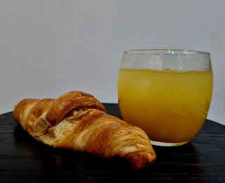 Croissant + Zumo Naranja Natural