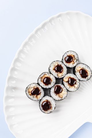 Макі з вугрем