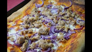 Tonno e cipolla mezza teglia 6 pezzi