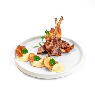 Kare de vițel cu piure din țelină