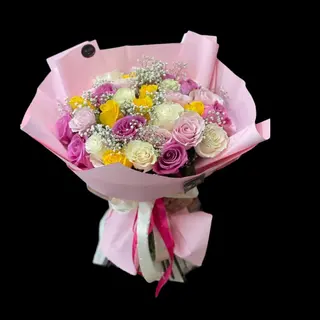 27 Mixed Roses