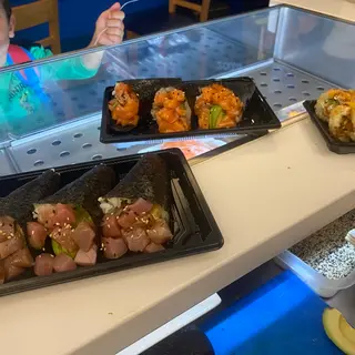 Temaki de Salmón (1 unidad)