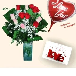 6 rose rosse 6 rose rosa. biglietto Love e palloncino omaggio 