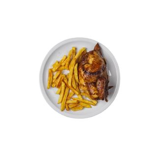 Medio Pollo Asado Y Patatas Fritas