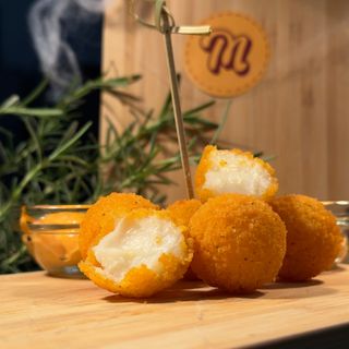 Bolas de Queijo Gouda